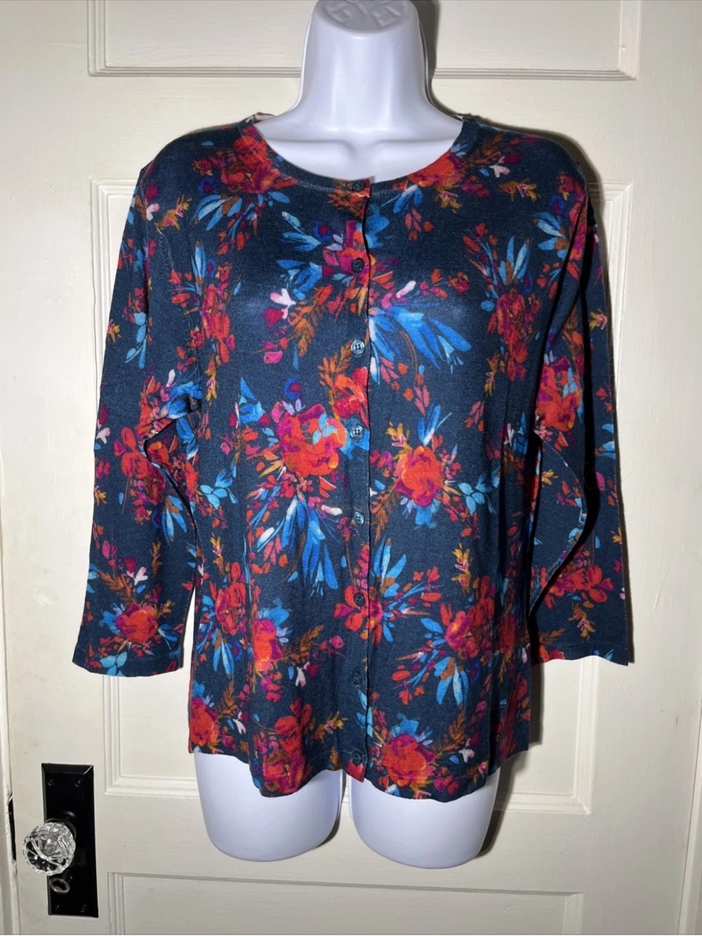 Women’s Cardigan Sweater Size Large Garnet Hill Blue Floral Button Up